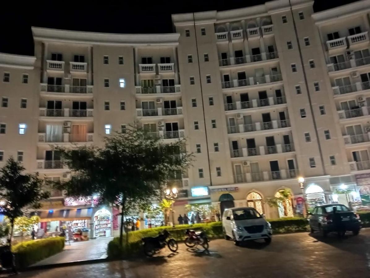 Omaxe Krishna Aavas Apartment Vrindāvan Exterior foto