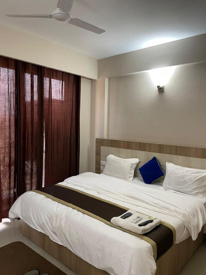 Omaxe Krishna Aavas Apartment Vrindāvan Exterior foto